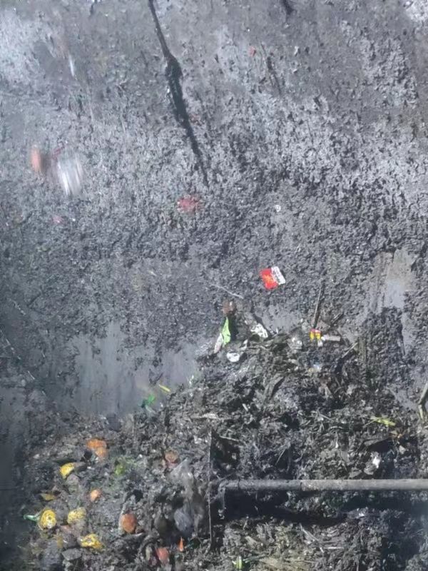 土默特左污水池清理